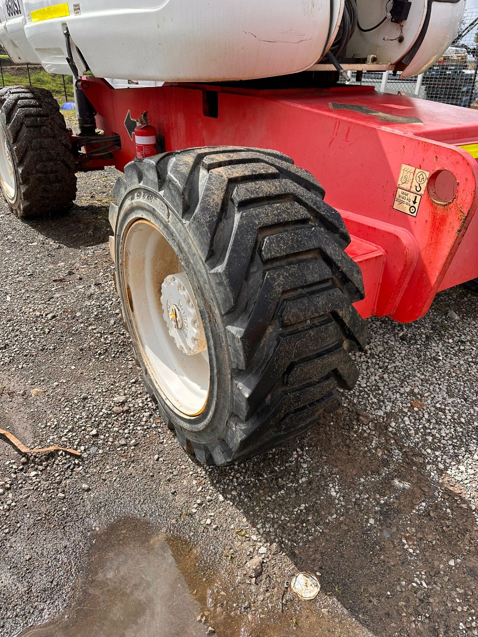 Sold - Scissor Lift - View 2